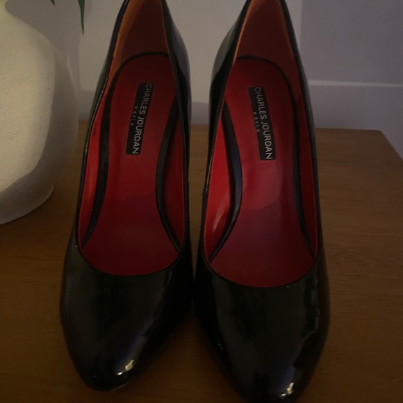 Charles Jourdan authentic black patent pumps sz 6 - Picture 2 of 6